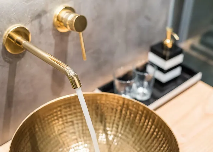 Victoria Project - - Private Parking