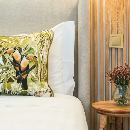 Victoria Project - - Private Parking Pensión Oporto