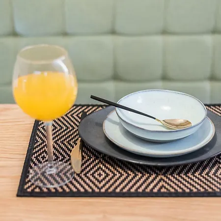 Victoria Project - - Private Parking Pensión Oporto